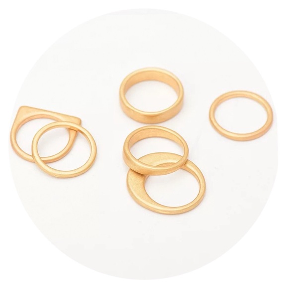 💫 Stunning Gold Stacker Ring Set 💫 - Picture 2 of 4